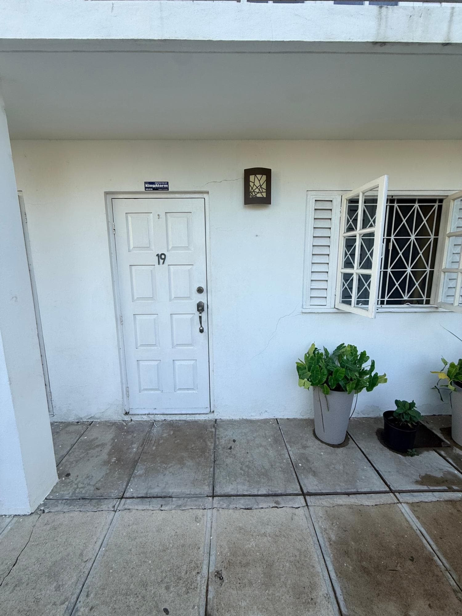 Unit 19, 1-3 WORTHINGTON TERRACE photo 2