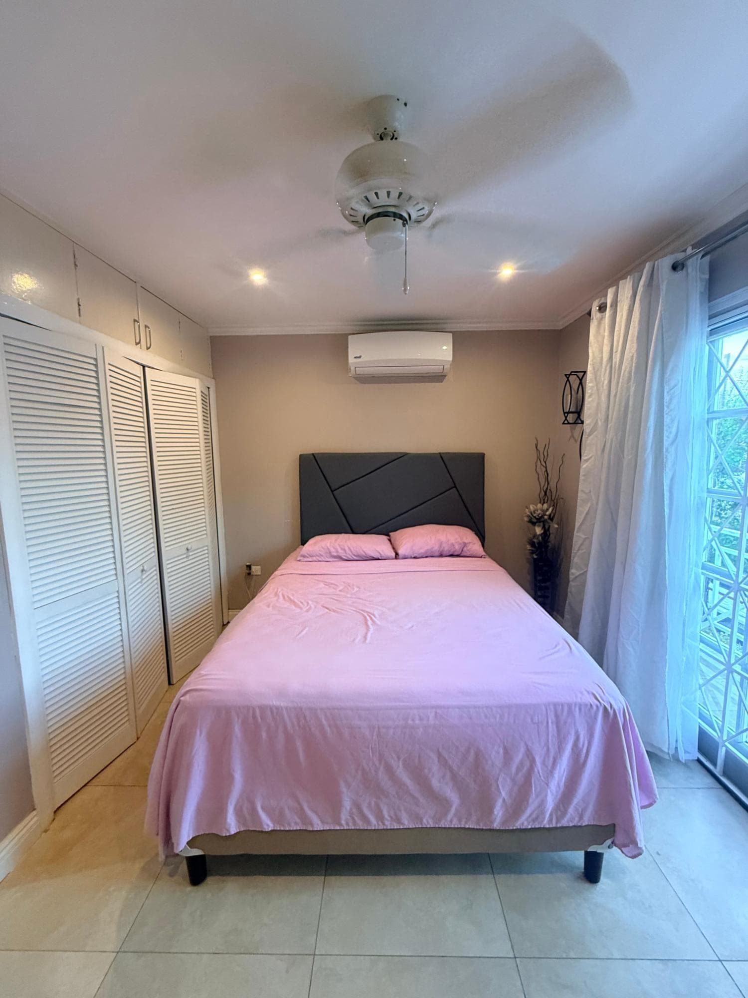 Unit 19, 1-3 WORTHINGTON TERRACE photo 9