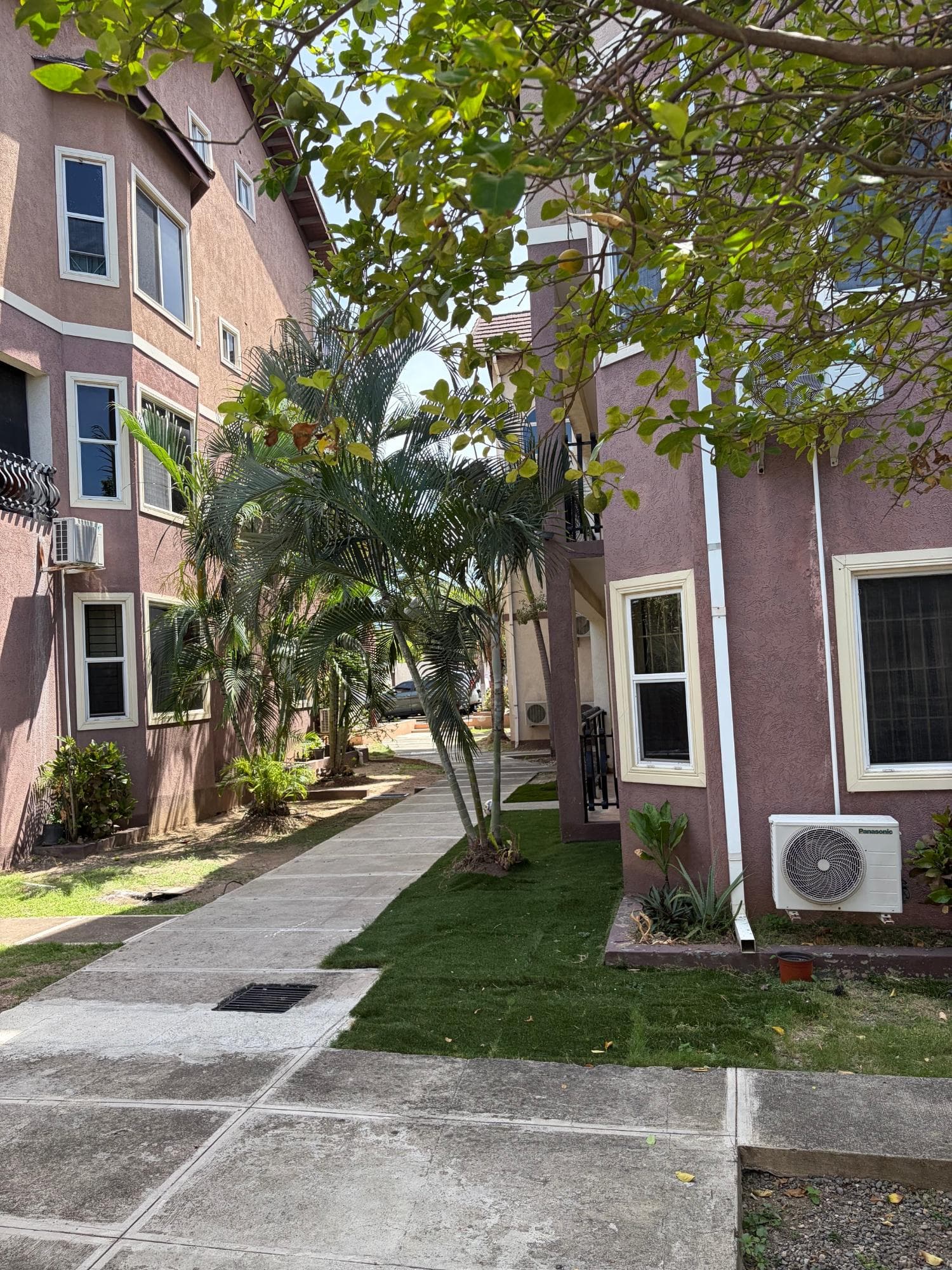 Unit 16, 7 DUKHARAN AVE, KGN 10