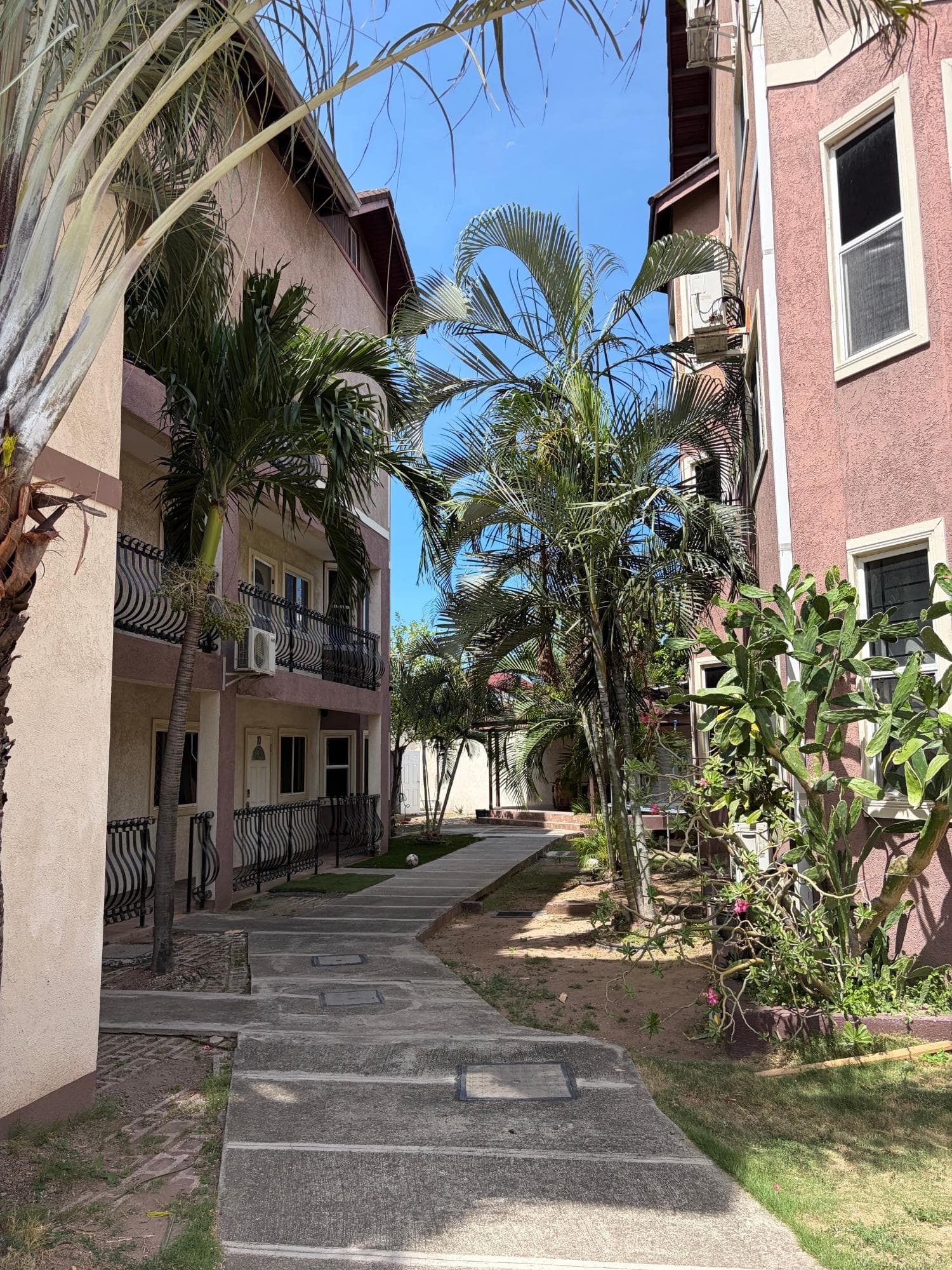 Unit 16, 7 DUKHARAN AVE, KGN 10 photo 16