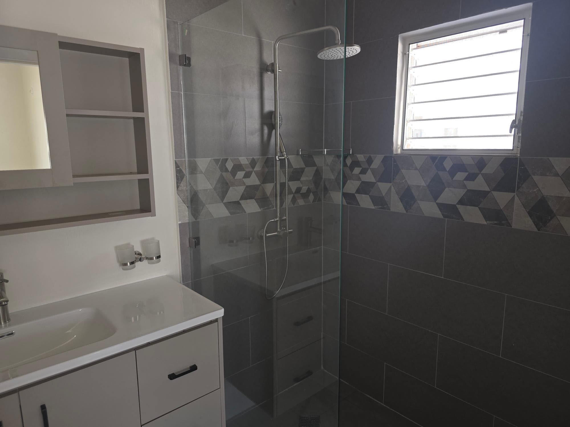 192 CORAL SPRING ESTATE photo 13