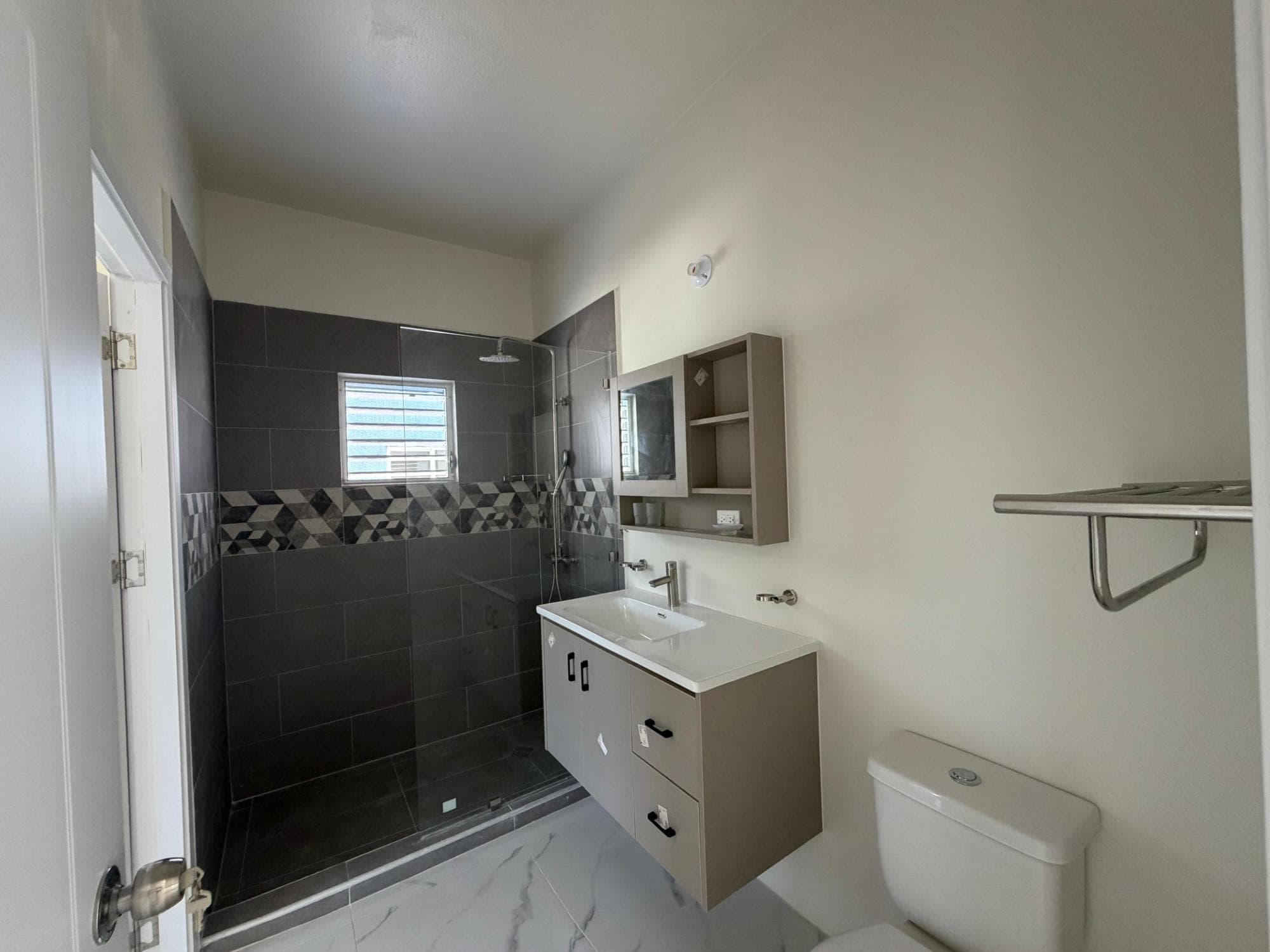 192 CORAL SPRING ESTATE photo 28