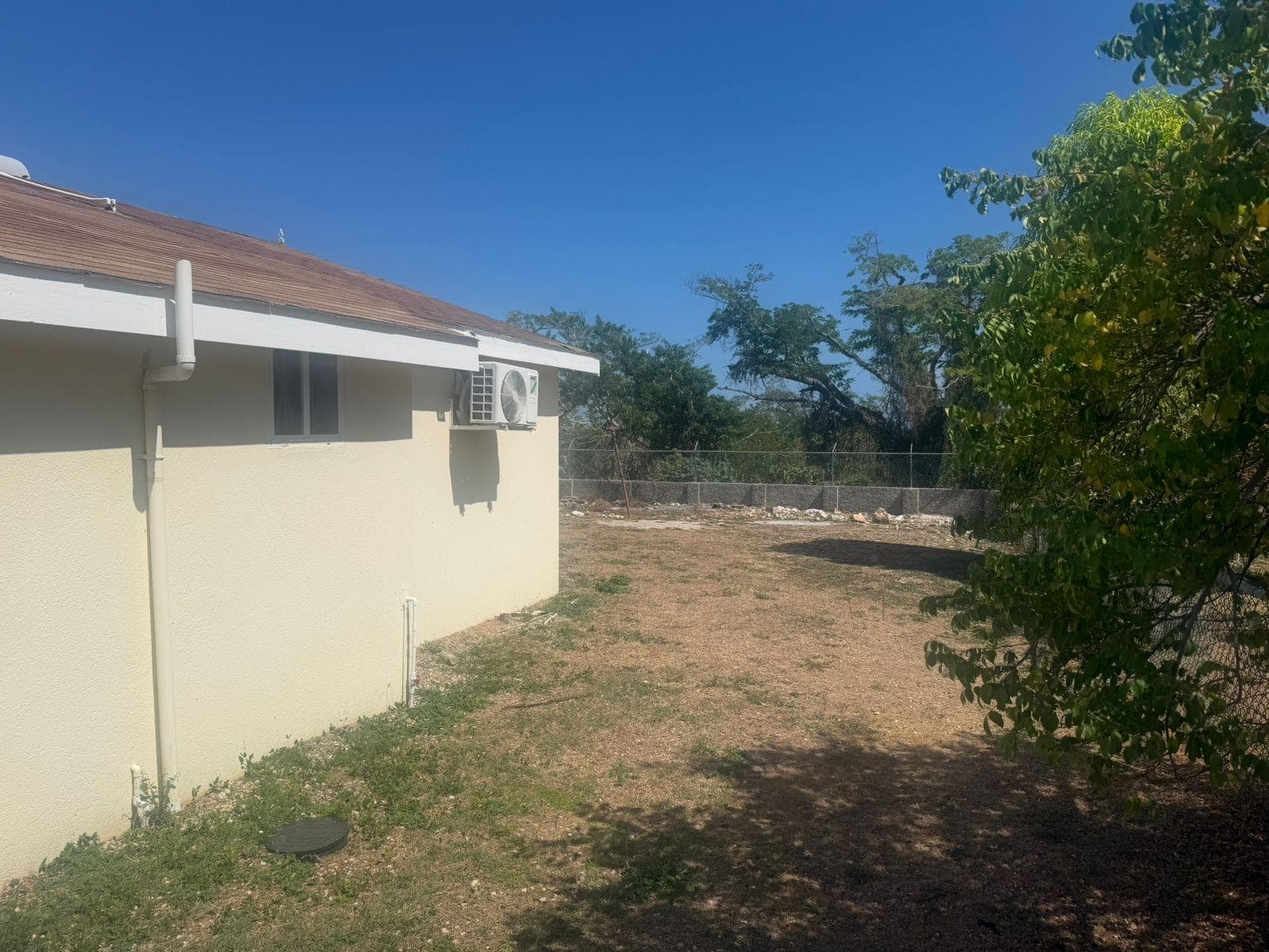 1 FLORENCE HALL BOULEVARD, photo 13
