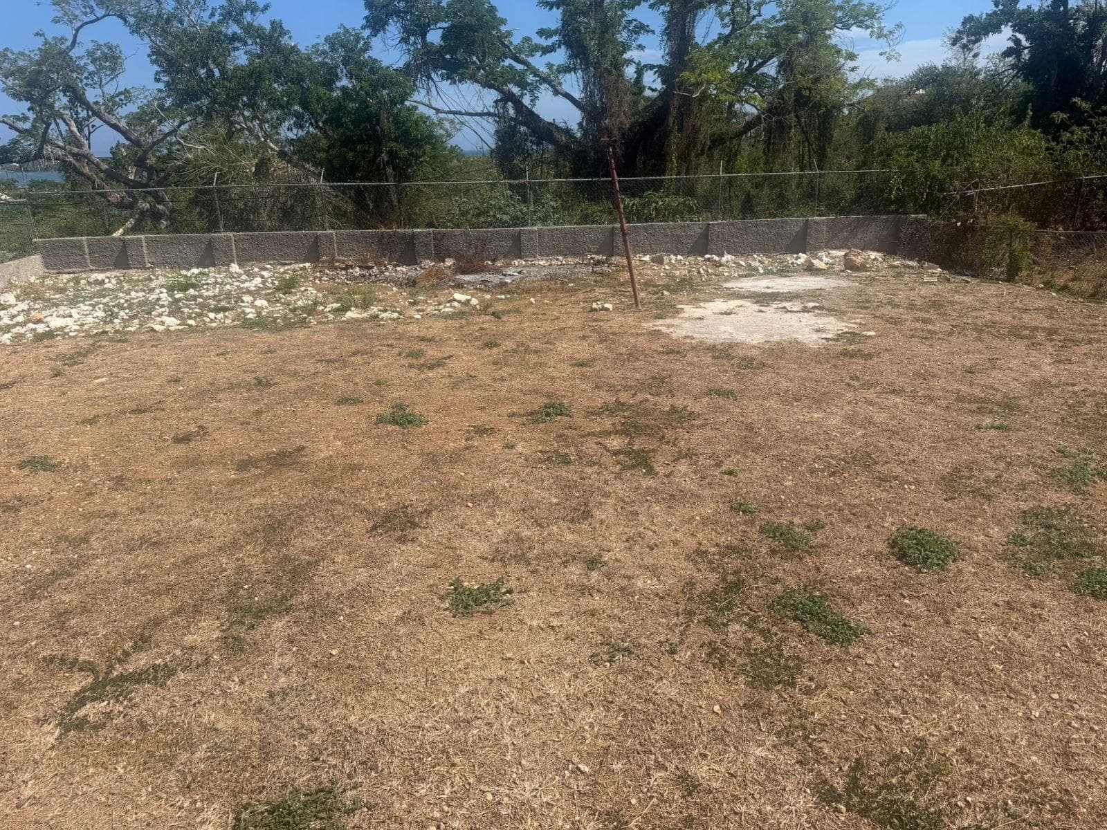 1 FLORENCE HALL BOULEVARD, photo 15