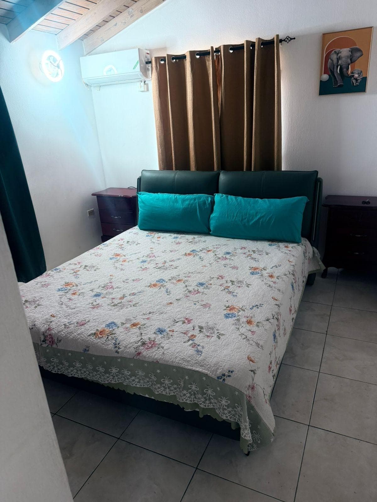 1 FLORENCE HALL BOULEVARD, photo 5