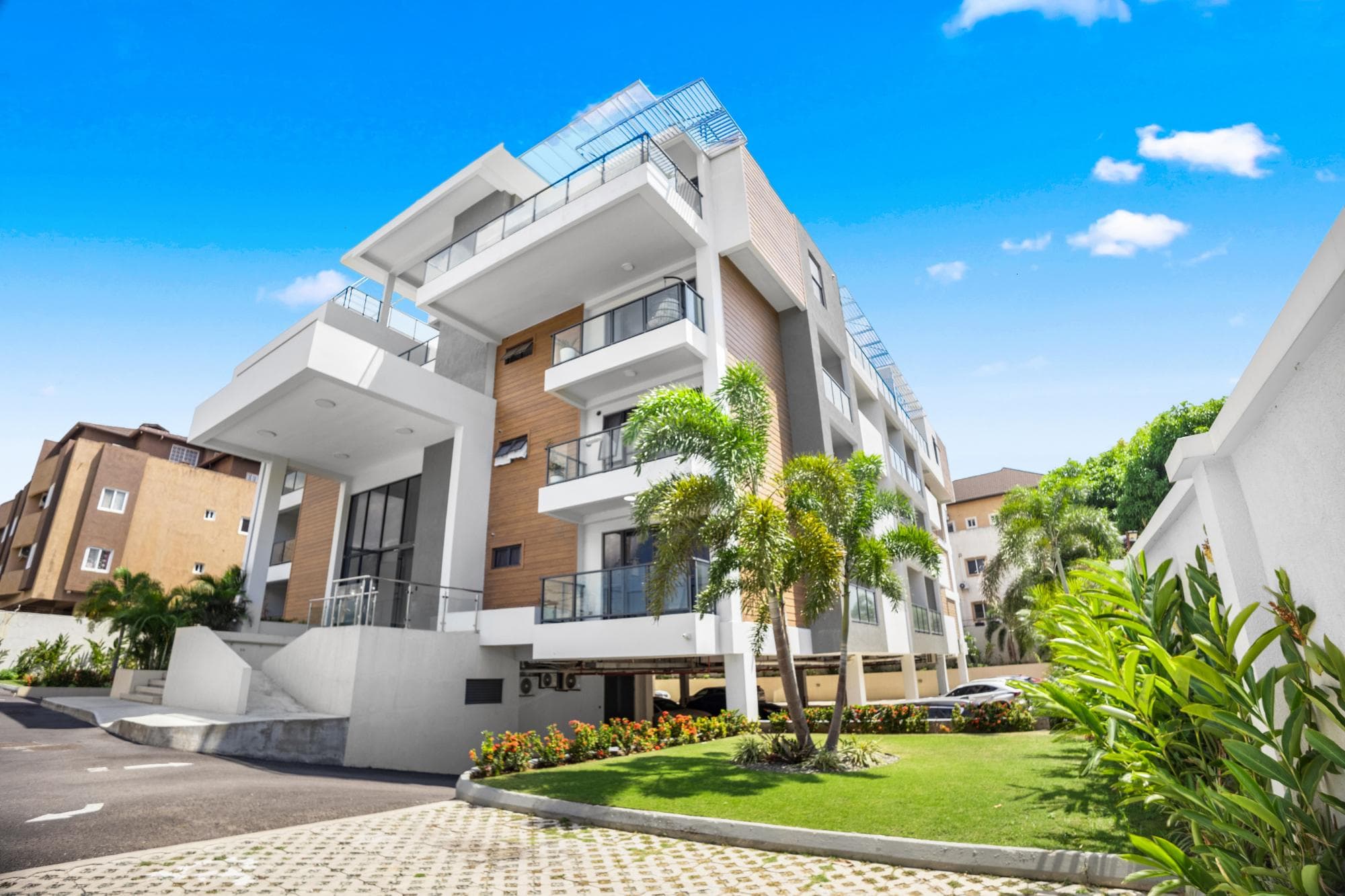 Unit 101, 3 KINGS DRIVE
