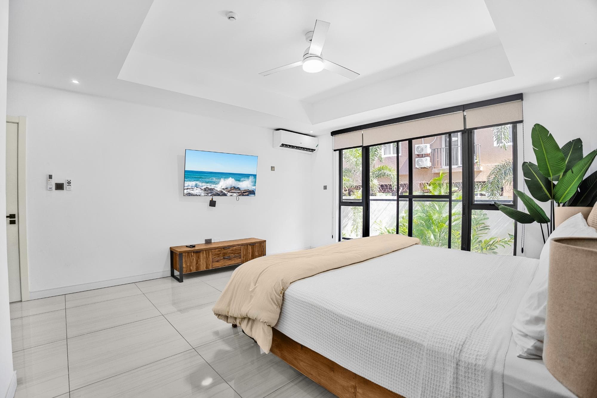 Unit 101, 3 KINGS DRIVE photo 22