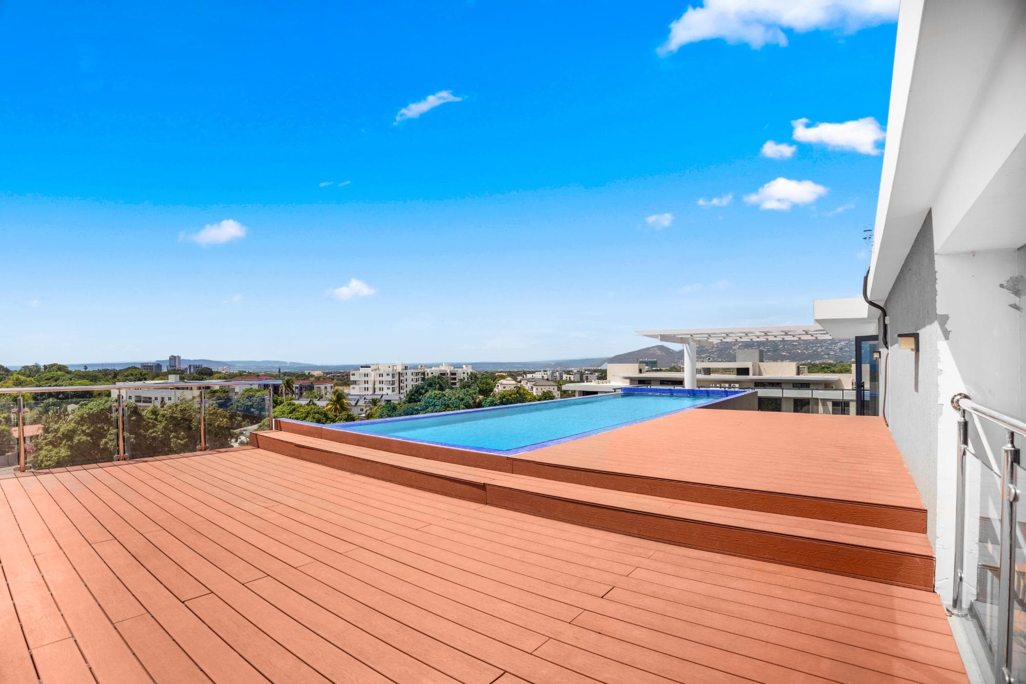Unit 101, 3 KINGS DRIVE photo 30