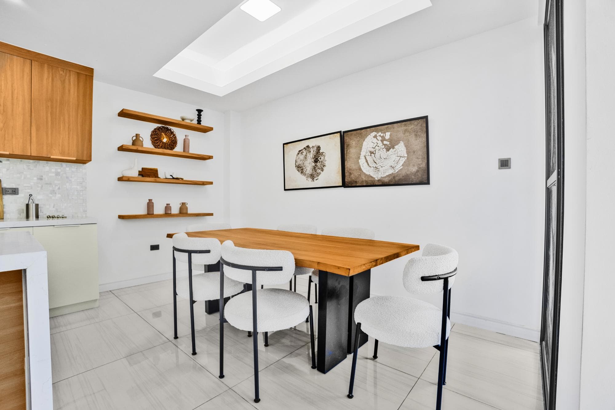 Unit 101, 3 KINGS DRIVE photo 6