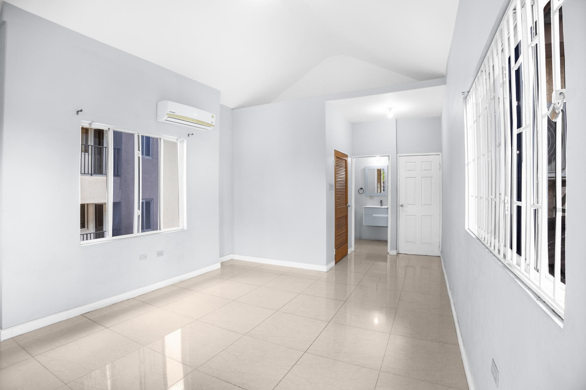 Unit 7, 26a MERRIVALE AVE photo 9