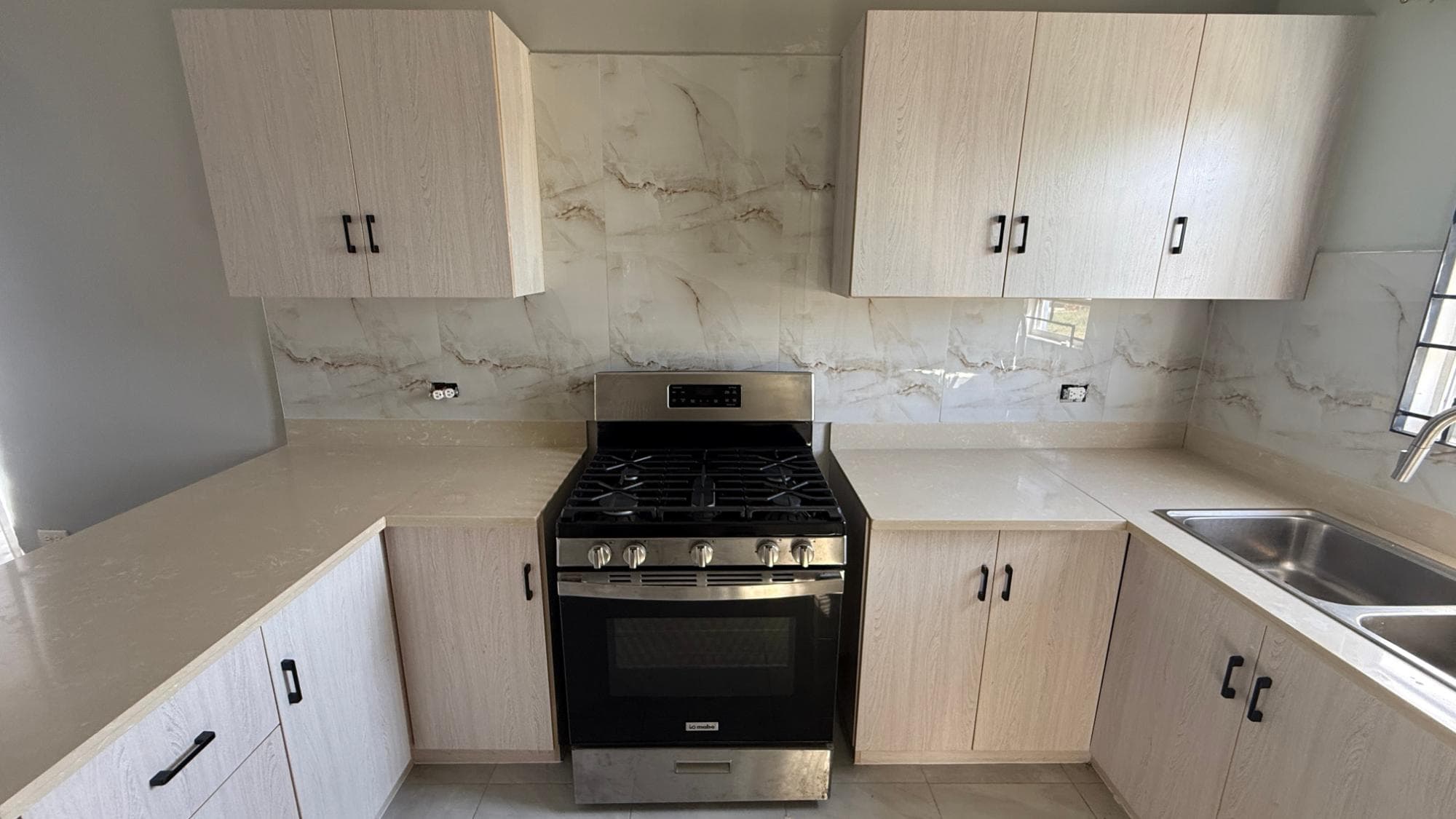 43 CAMELOT VILLAGE, DISCOVER photo 11