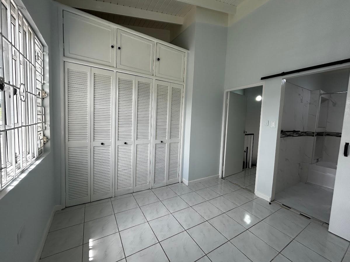 Unit 4, 8 CASSANDRA AVENUE photo 13