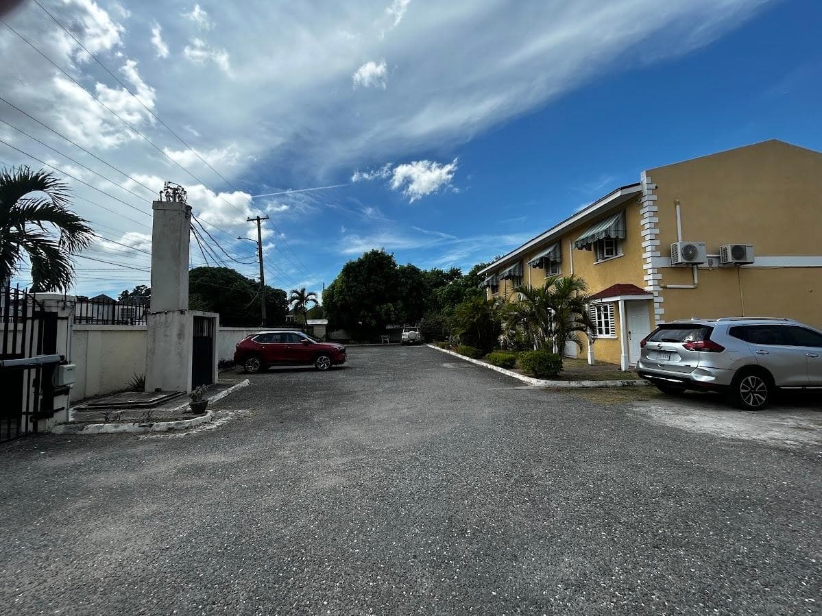 Unit 4, 8 CASSANDRA AVENUE photo 31