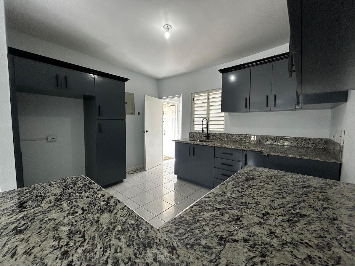 Unit 4, 8 CASSANDRA AVENUE photo 6