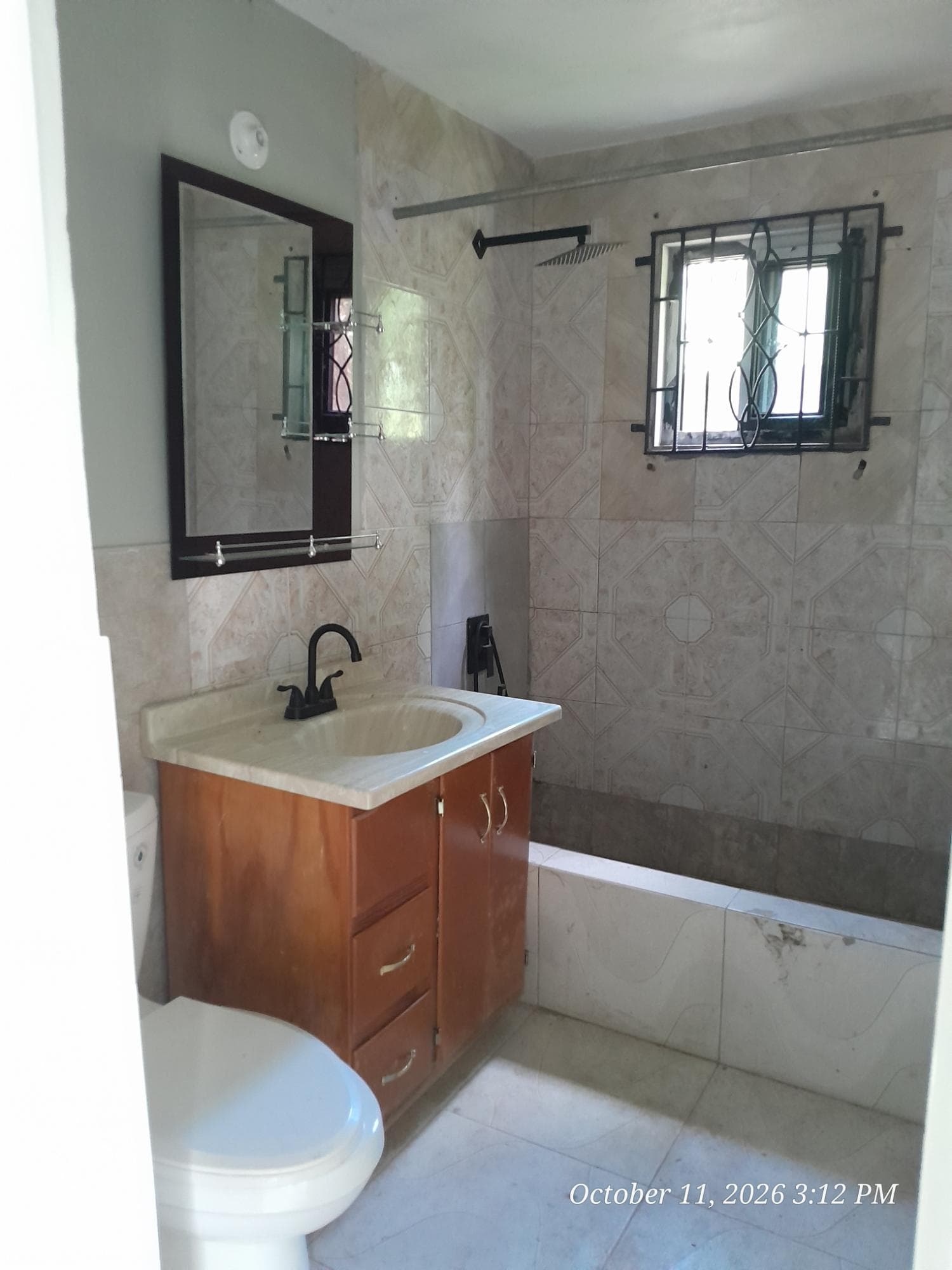 142 WESTGATE HILL photo 5