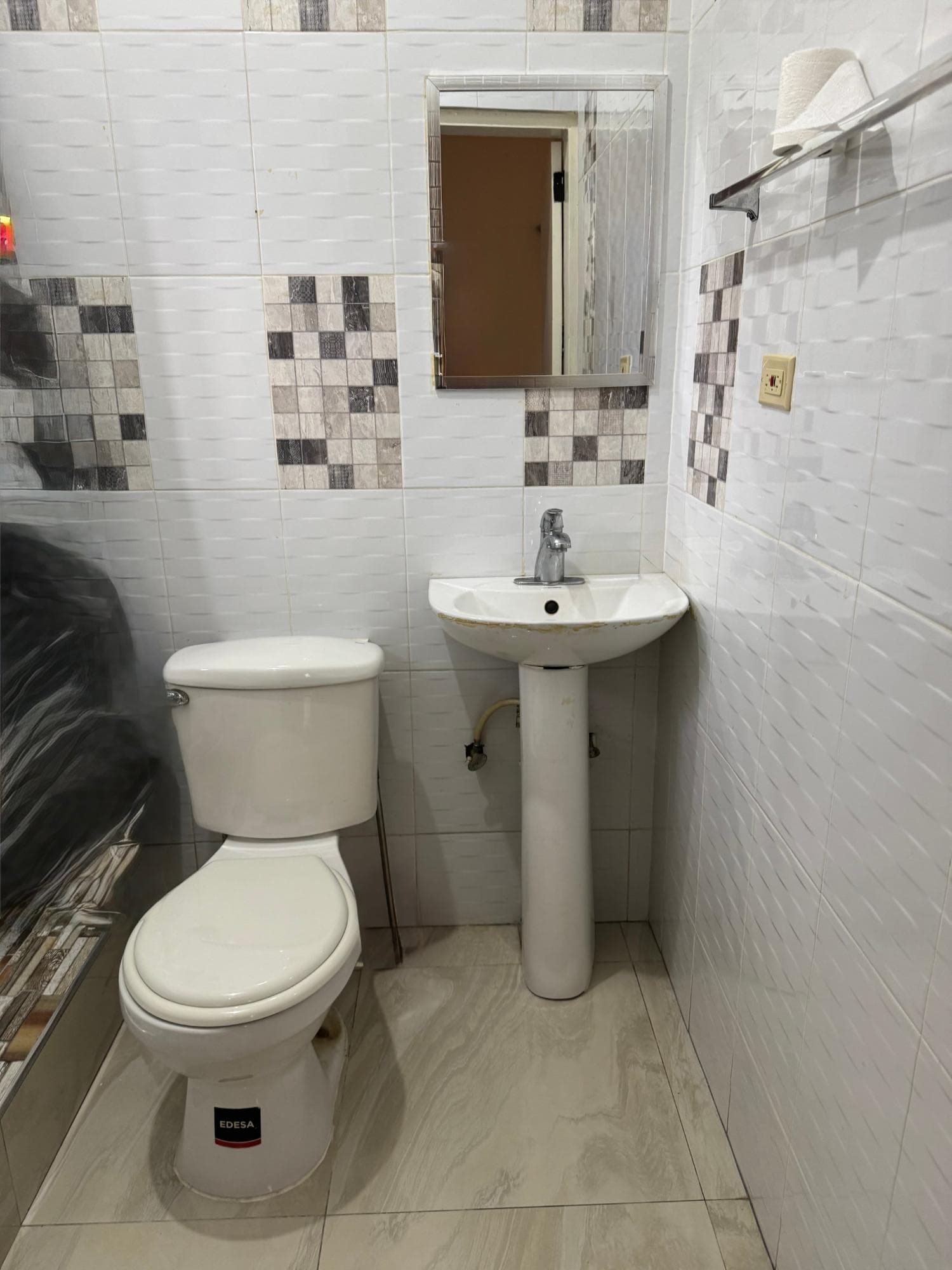 301 ANTIGUA AVENUE, CORNWALL photo 19