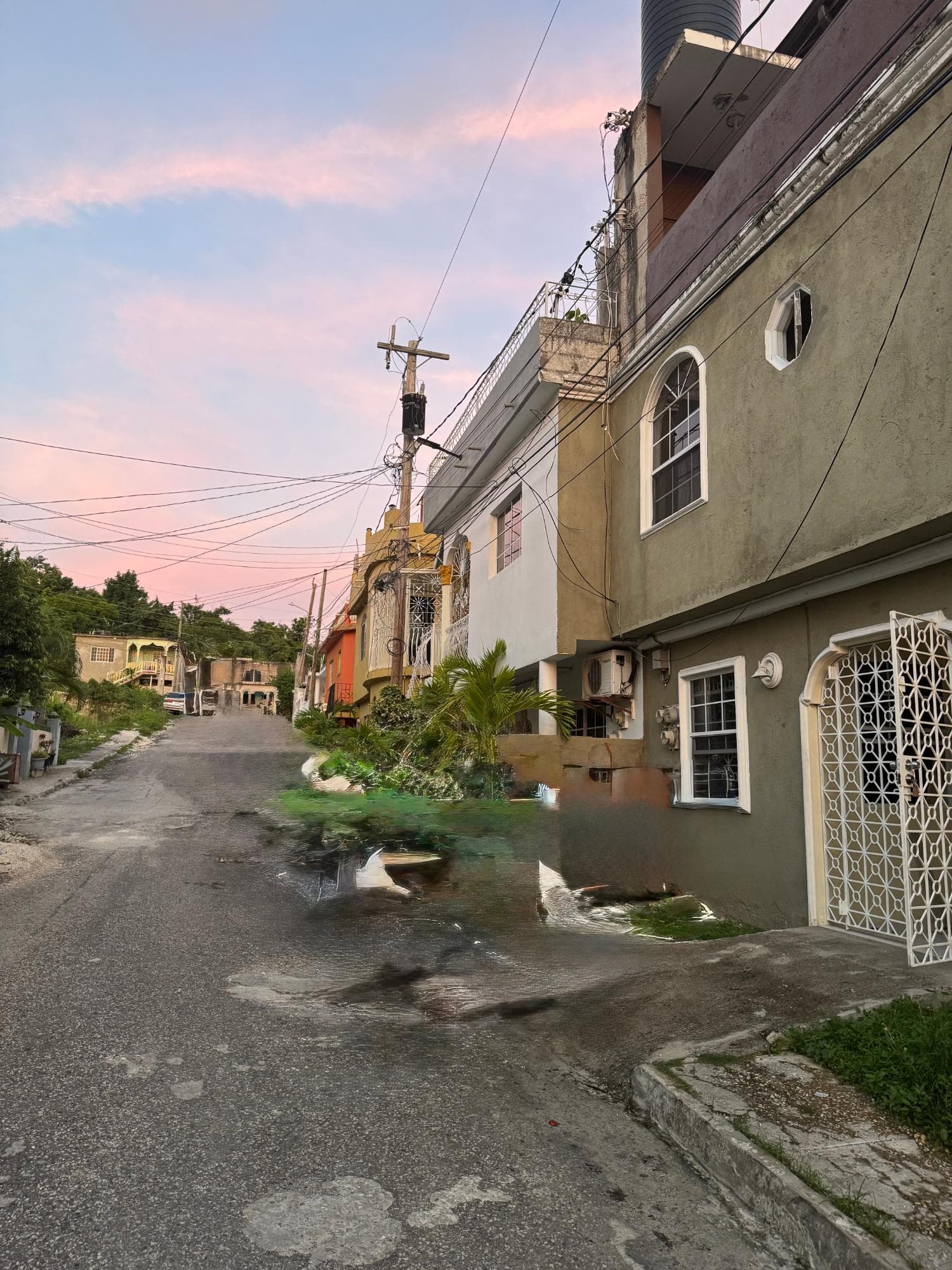 301 ANTIGUA AVENUE, CORNWALL photo 2