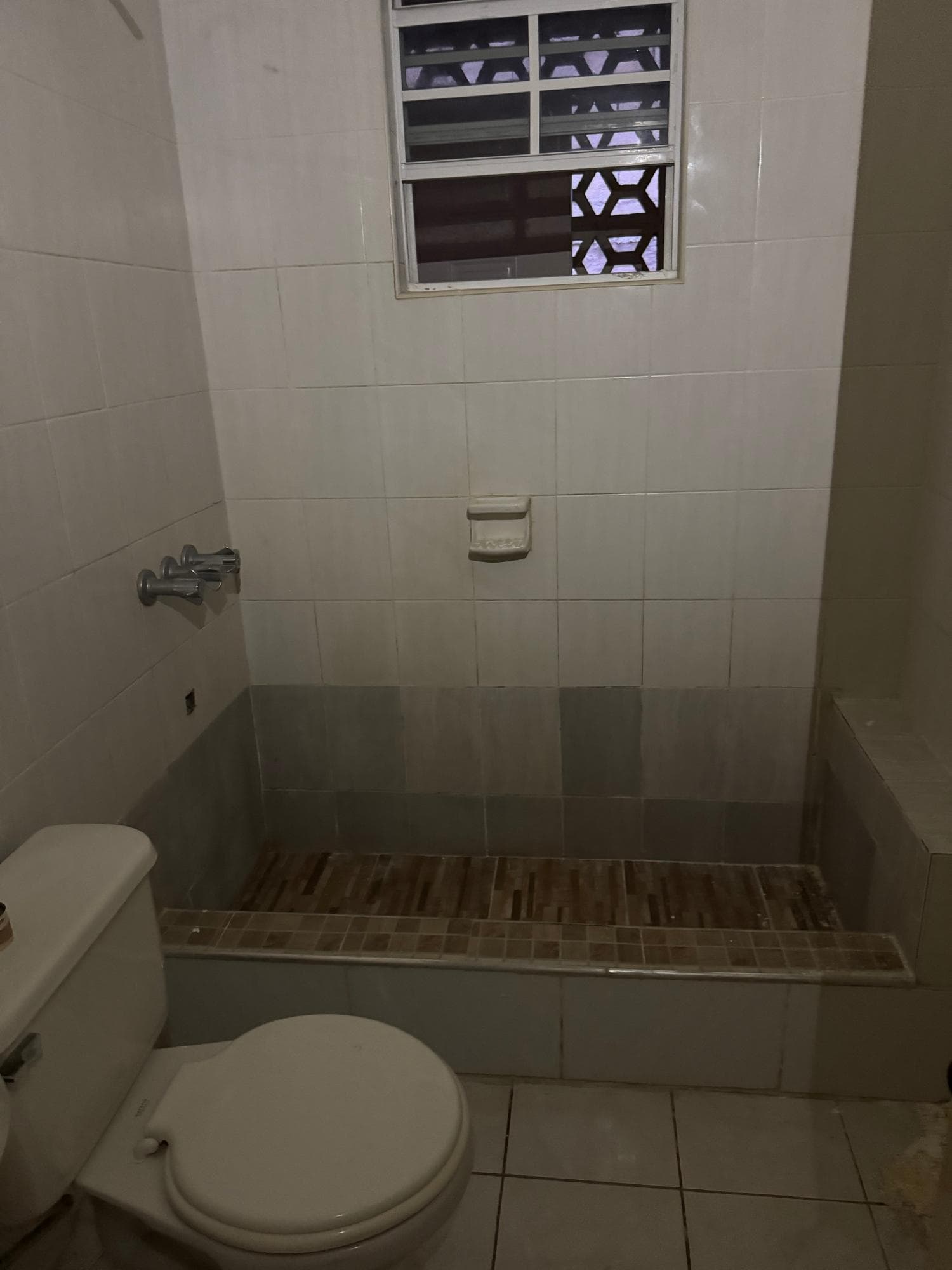 301 ANTIGUA AVENUE, CORNWALL photo 20