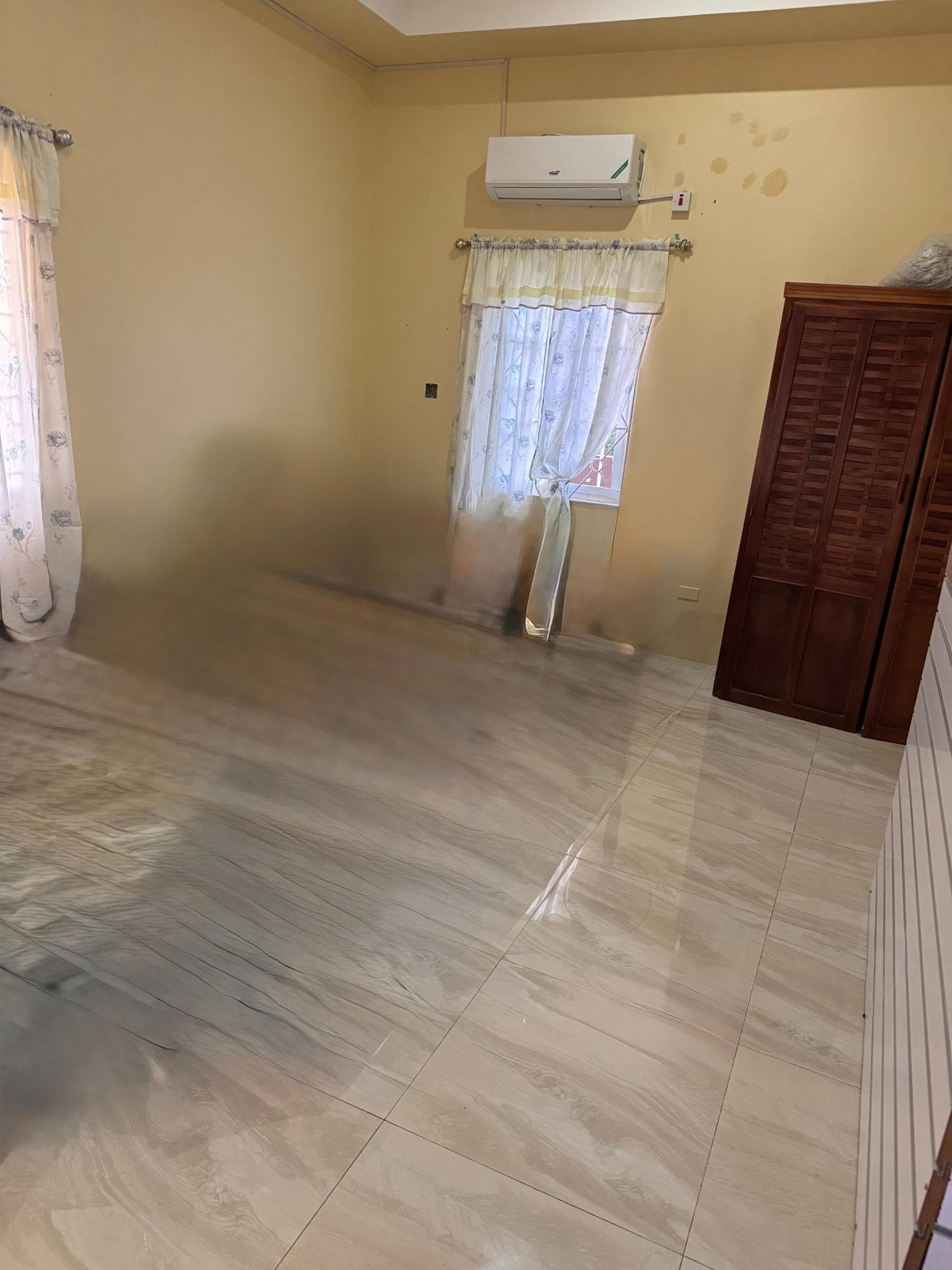 301 ANTIGUA AVENUE, CORNWALL photo 6
