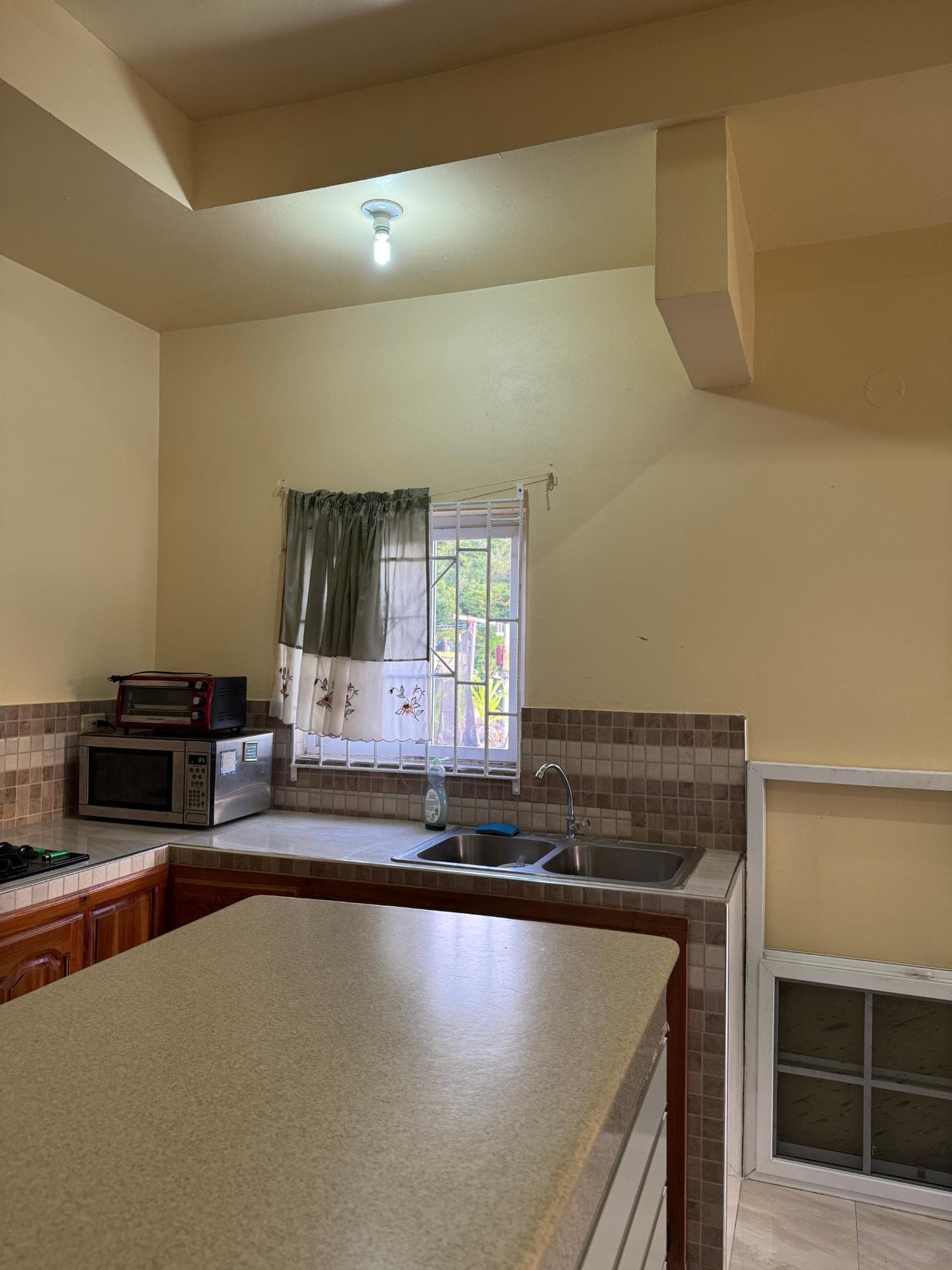 301 ANTIGUA AVENUE, CORNWALL photo 8