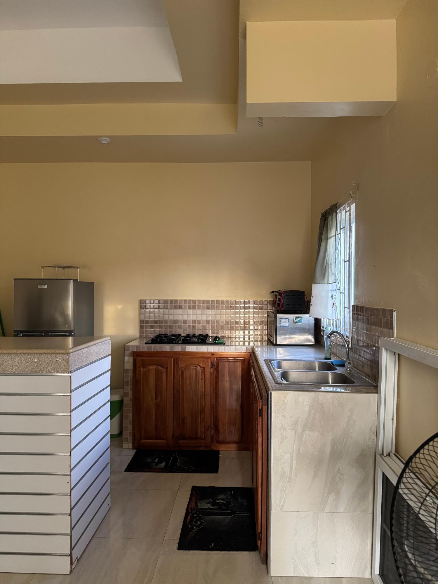 301 ANTIGUA AVENUE, CORNWALL photo 9