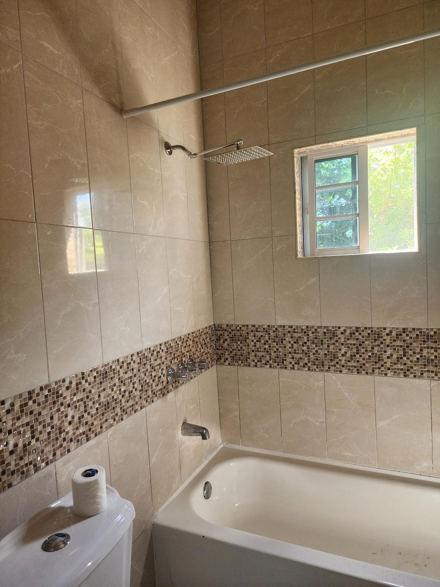 1102 BAY CIRCLE photo 14