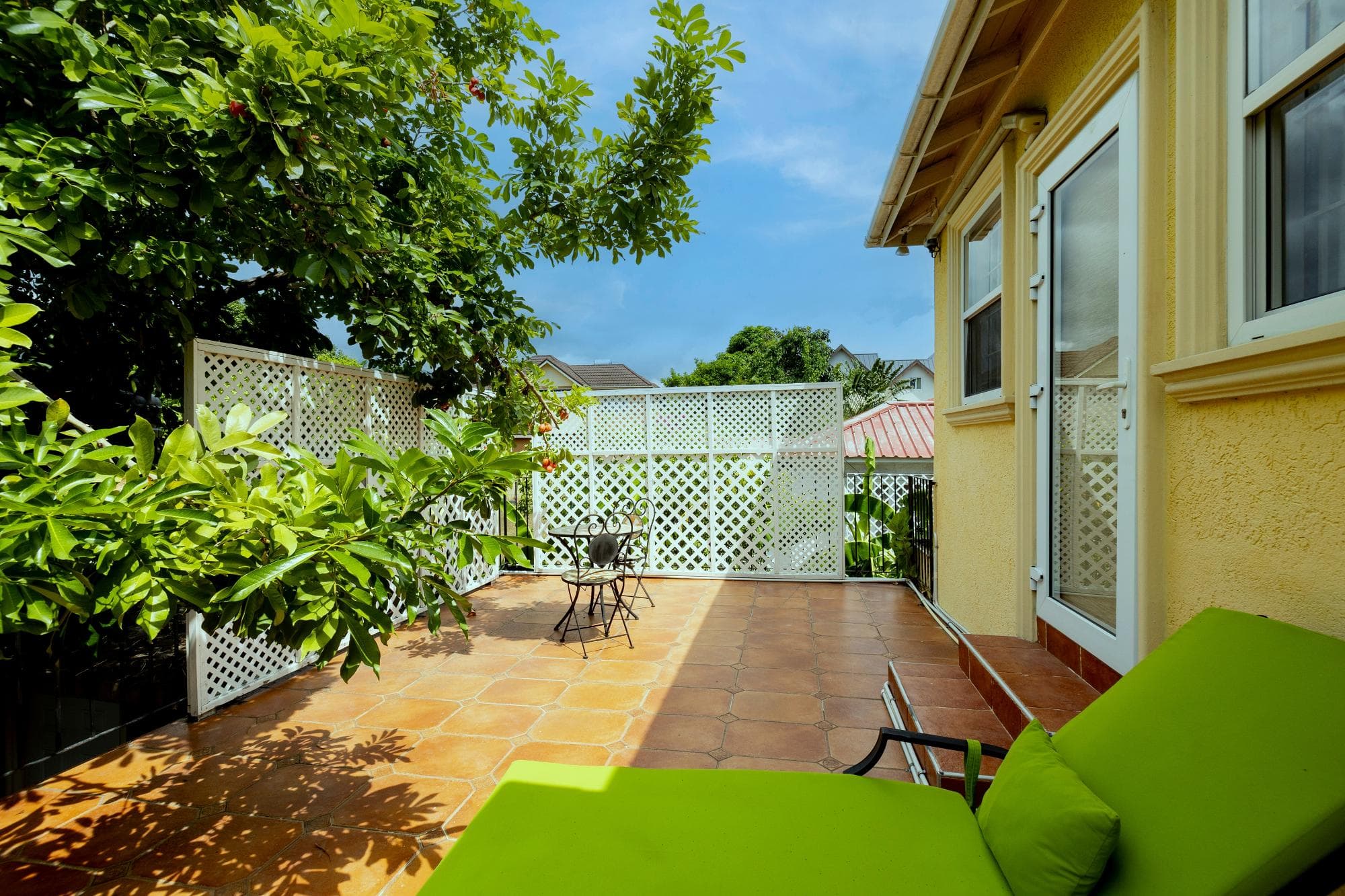 SANDHURST CRESCENT photo 20