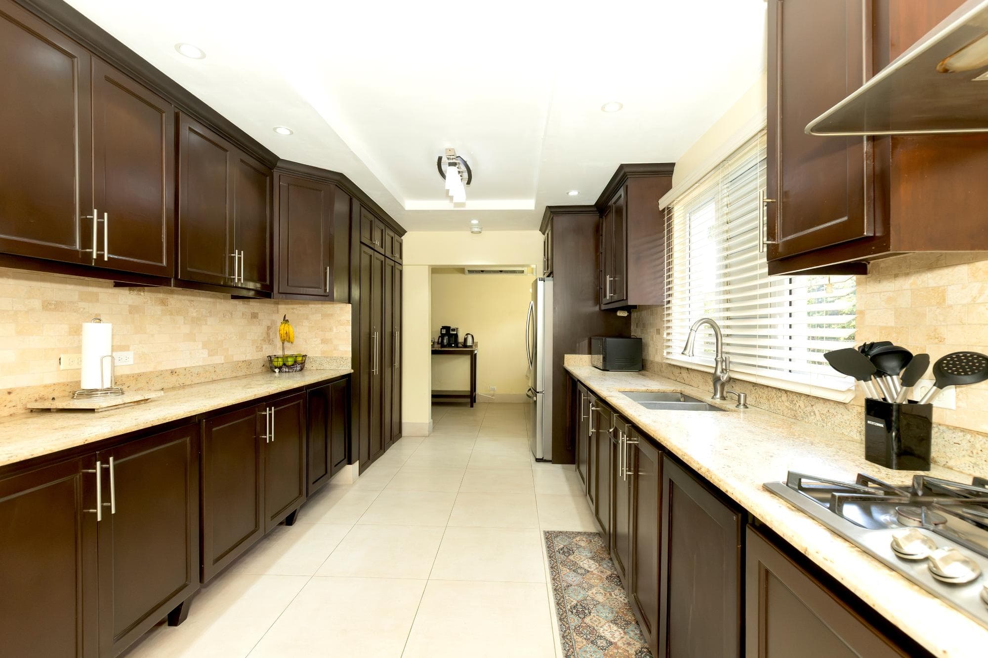 SANDHURST CRESCENT photo 9