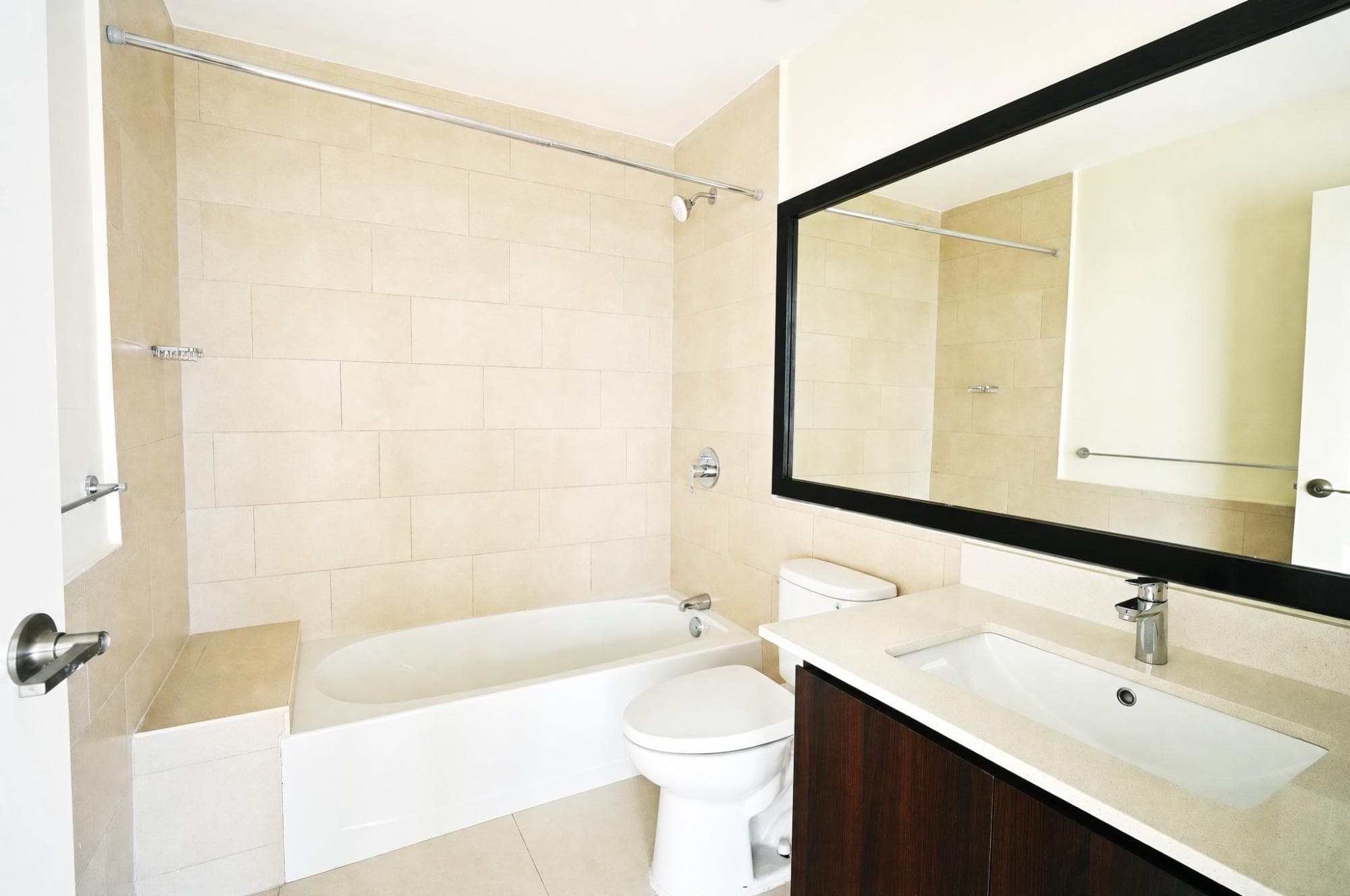 Unit A501, 4 MUSGRAVE AVENUE