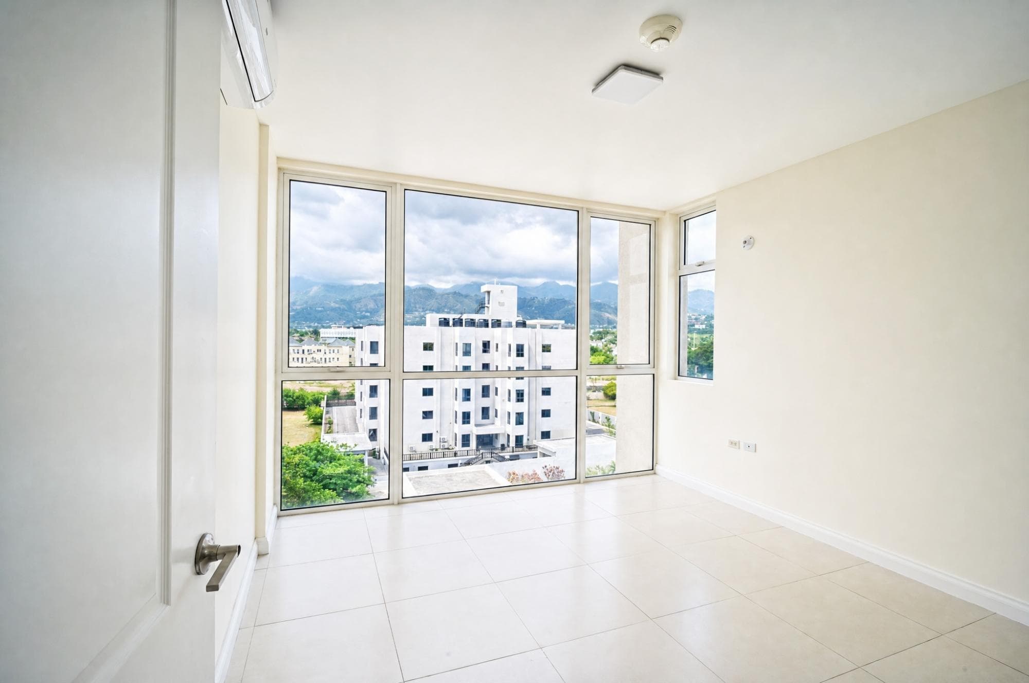 Unit A507, 4 MUSGRAVE AVENUE photo 5