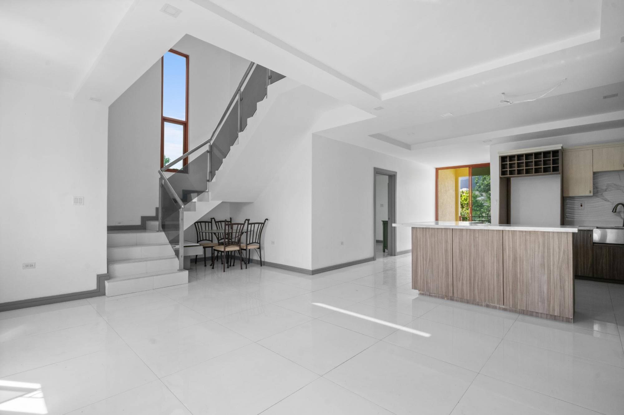 Unit 11, 16 LAWRENCE AVENUE photo 12