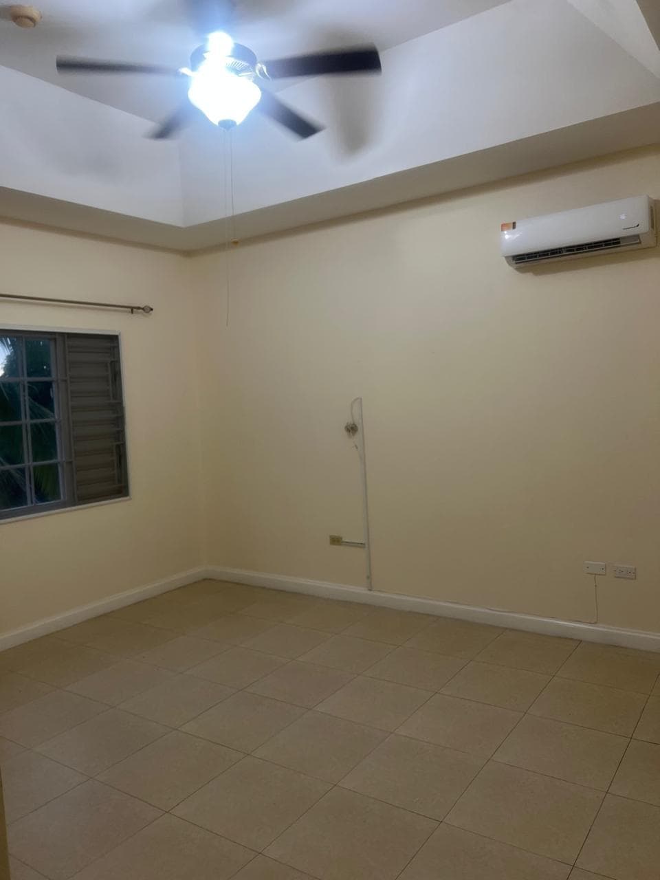 Unit B12, 65 LADY MUSGRAVE ROAD photo 8
