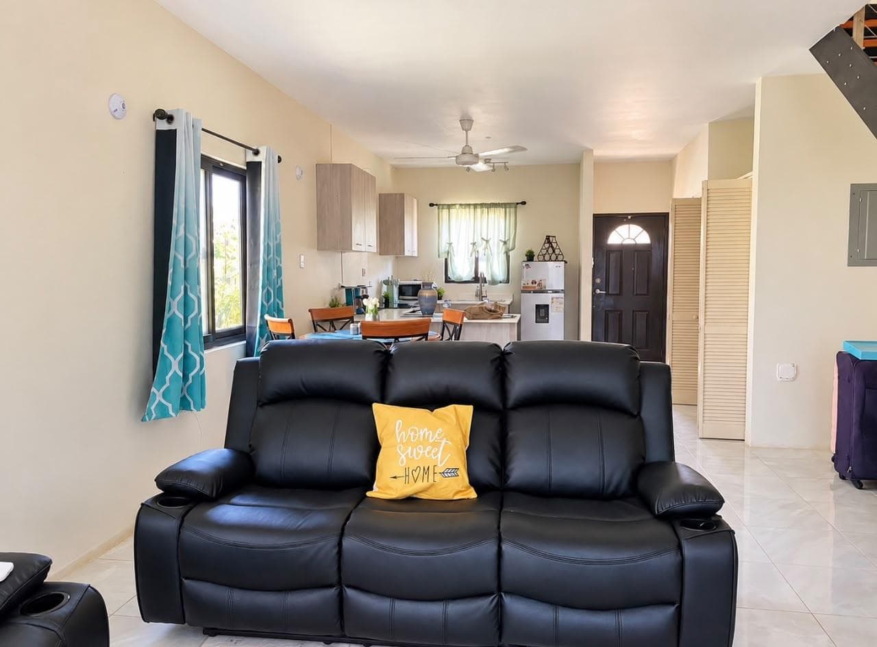 Unit 25, CAMELOT VILLAGE photo 3